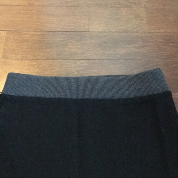 Zara Black Midi Pencil Skirt - Picture 3 of 4
